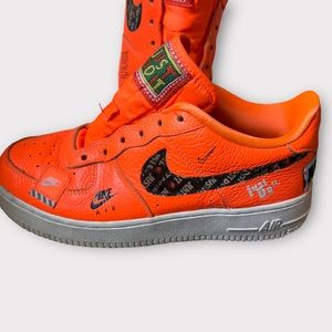 Nike Low Air Force 1 Just Do It Neon Orange Rare Sneakers 7Y/7M/8.5W